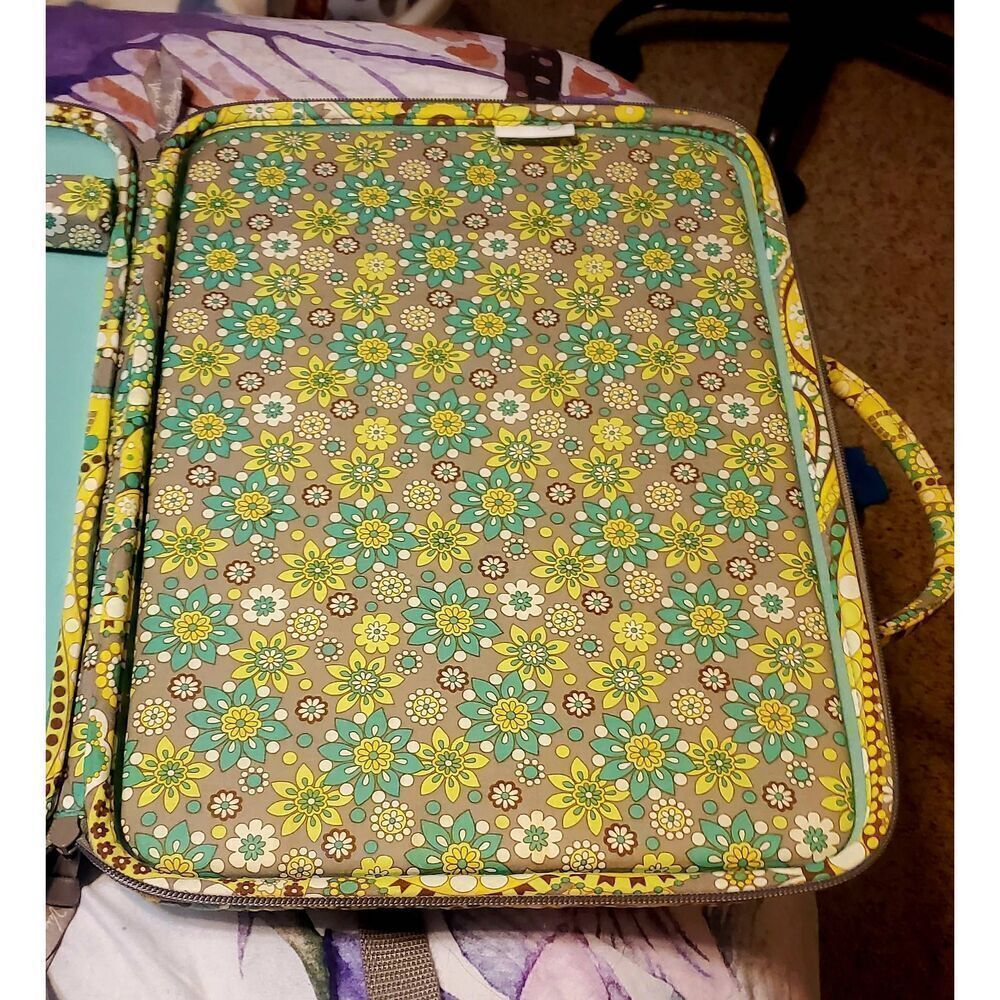 VERA BRADLEY LAPTOP ZIPPERED BAG - Picture 6 of 10